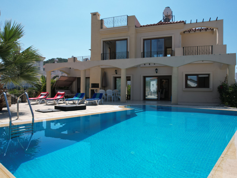 Fabulous 3 Bedroom Villa With Perfect Views