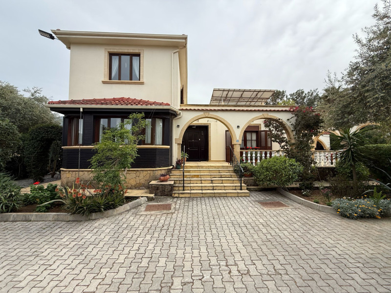 Özel Havuzlu 4 Yatak Odalı Villa Şahane Villa