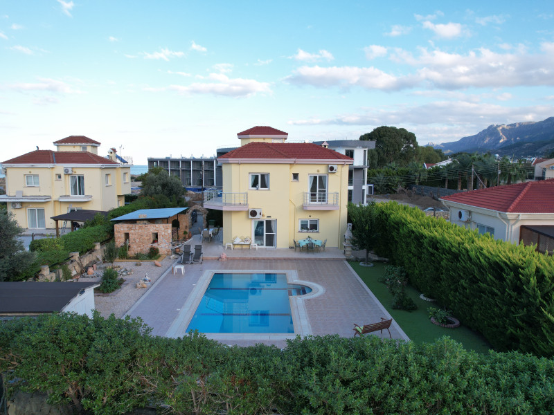 Fabulous 3 Bedroom Villa With Perfect Sea & Mountain Views