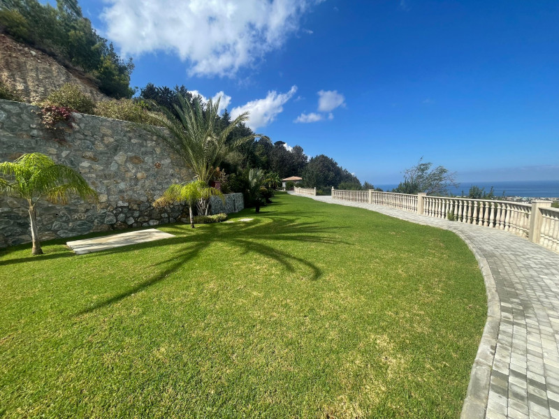 Sakin Bir Dağ Yamaçında Muhteşem Deniz Manzaralı 1+1 Kiralık Bungalov