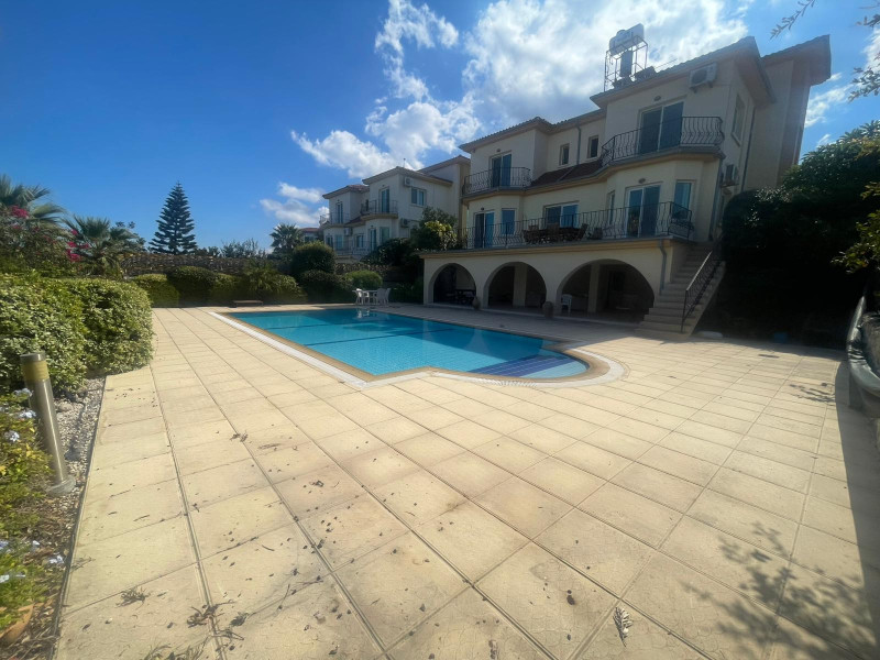 Büyüleyici Akdeniz Tarzı Villa, Muhteşem Deniz Manzarasıyla