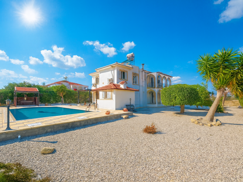 4 Odalı Villa,  Harika Geniş Bahçe ve Dış Mekan Alanı