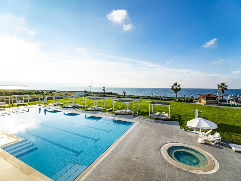 Deniz Manzaralı 2 Yatak Odalı Daire