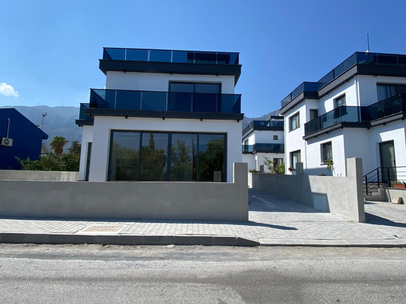 Lapta’da Güzel 3 Odalı Satılık Villa