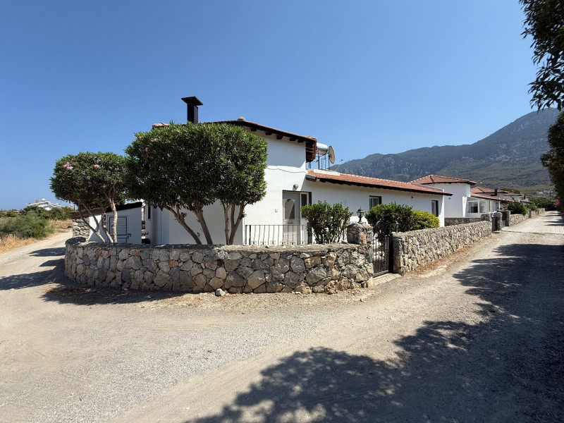 Özel Havuzlu 3 Yatak Odalı Bungalov