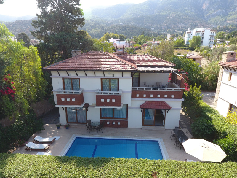 Beautifully Villa with Private Pool and Garden