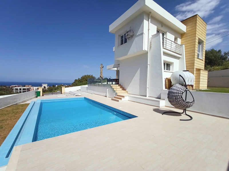 Özel Havuzlu Muhteşem 3 Yatak Odalı Villa