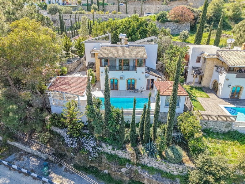 Deniz ve Doğa Manzaralı, Özel Havuzlu Villa