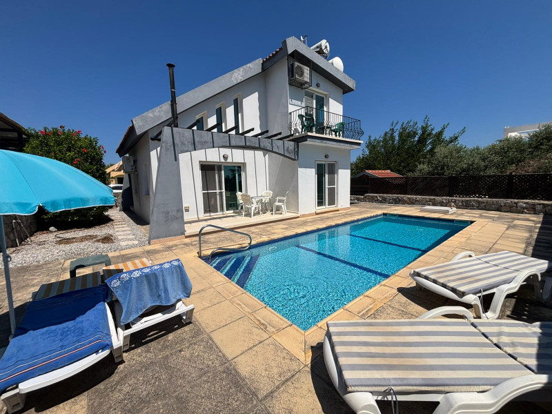 Özel Havuzlu 3 Yatak Odalı Villa