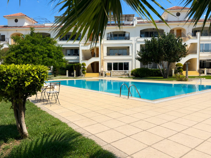2 Bedroom Ground Floor Apartment with a Beautiful Private Garden