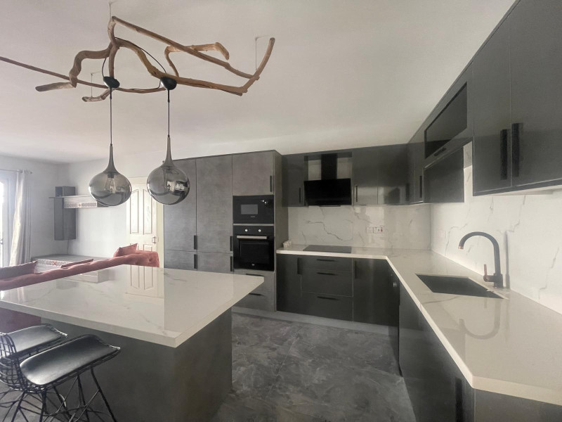FOR SALE – BEAUTIFUL FULLY FURNISHED 2+1 APARTMENT | KARKOUM 