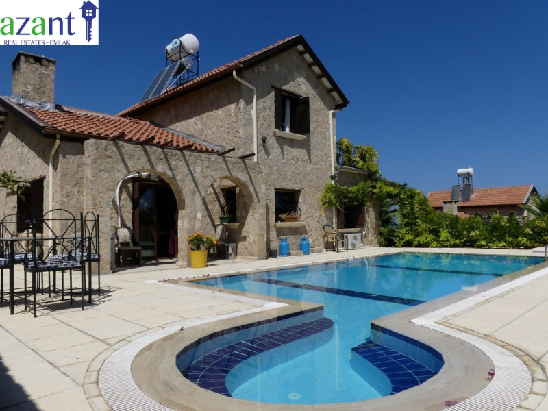 Wonderful 3+1 Stone House with a Pool
